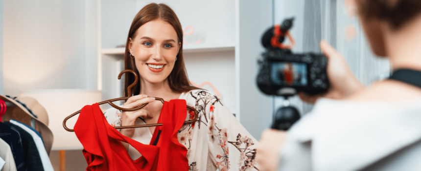 Page Monitoring για Content Strategy